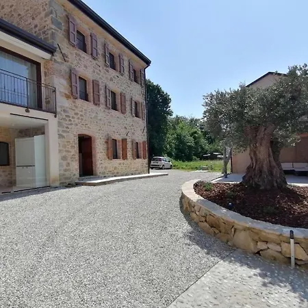 Apartment Puri Nella Valle Dei Laghi